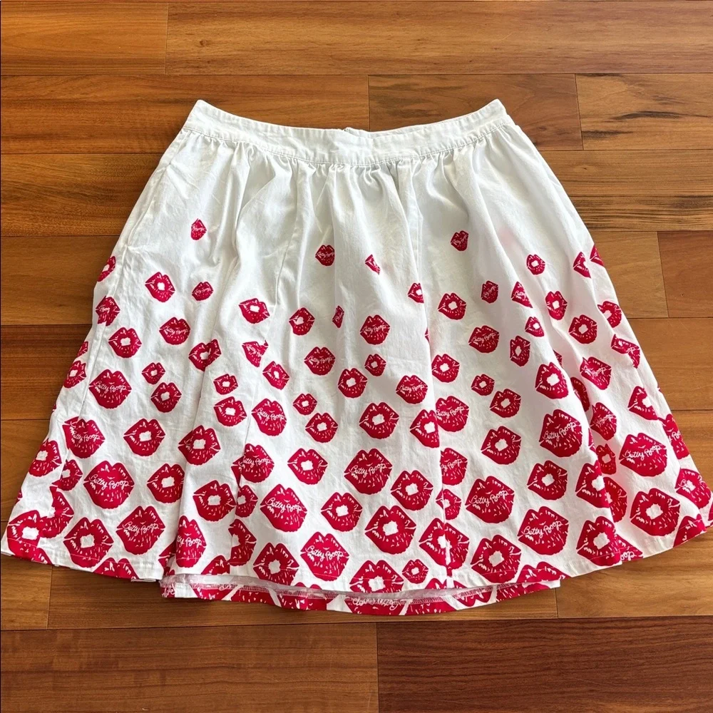 Betty Boop fun white